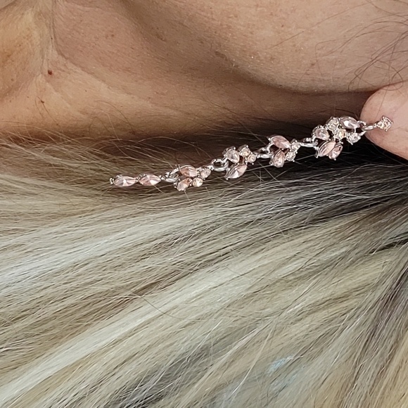 CHAMPAGNE ROSE CRYSTAL DRIP EARRINGS - Picture 3 of 8